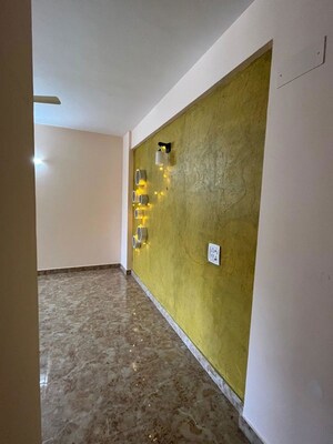 Room in 4 BHK Apartment at Sahastradhara Road – for Rent