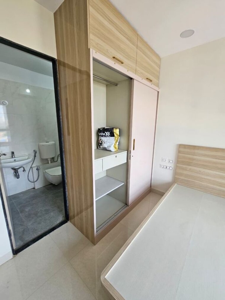 undefined, adani-ten-bkc 2 Bedroom 750 Sq.Ft. Apartment In Bandra East Mumbai 10744269