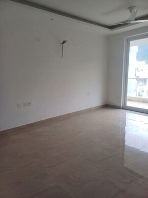 Room in 3 BHK Apartment at Adarsh Panache Heights, Kulhan – for Rent