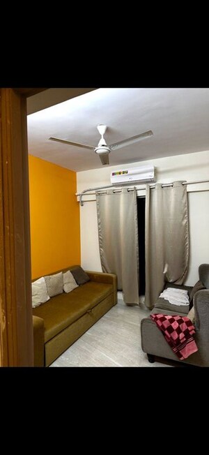 Bedroom in 1.5 BHK Apartment at Chandiwala Pearl Heaven, Andheri East – for Rent