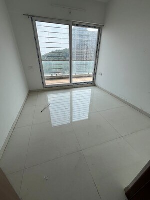 Room in 2 BHK Apartment at Prathmesh Elite, Kothrud – for Rent
