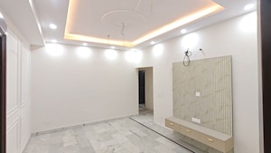 Room in 2 BHK Builder Floor at Malviya Nagar – for Rent