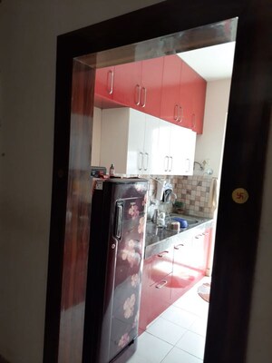 Furnished Amenities in 2 BHK Apartment at Mapsko Paradise, Sector 83 – for Rent