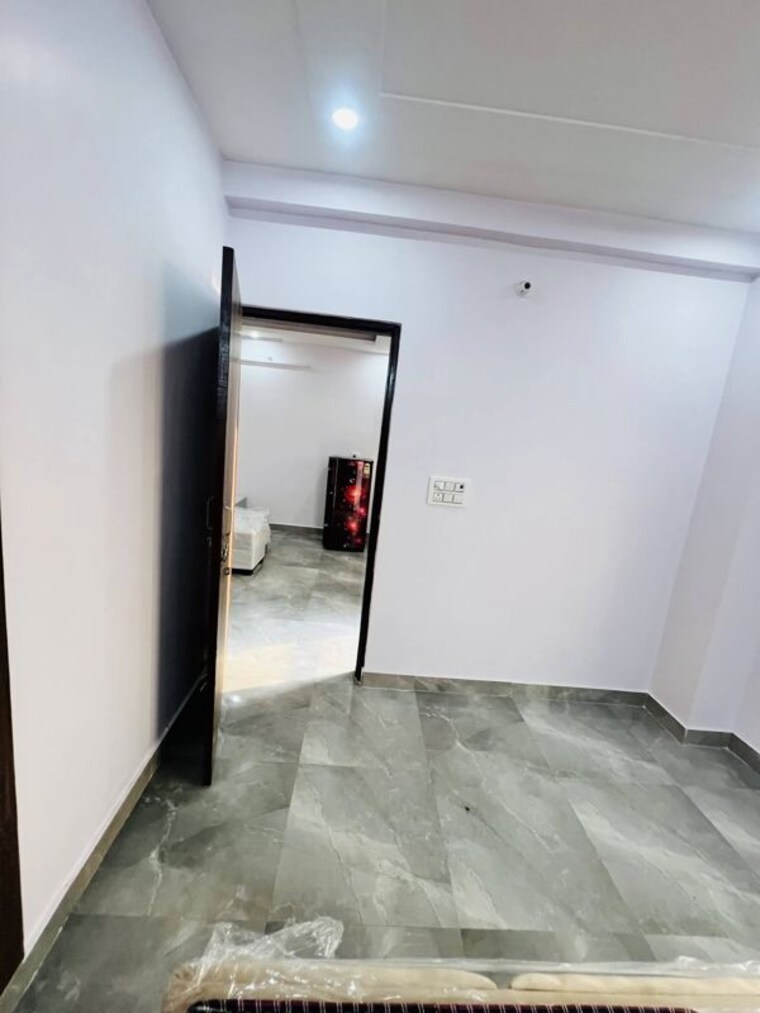 Room, saket 1 Bedroom 500 Sq.Ft. Apartment In Saket Delhi 10744357