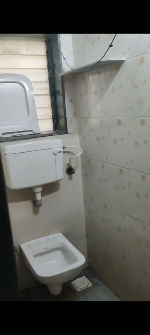Bathroom in 1 BHK Apartment at Tilak Nagar – for Rent
