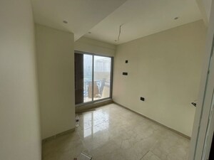 Room in 4 BHK Apartment at Shapoorji Pallonji BKC 28, Bandra East – for Rent