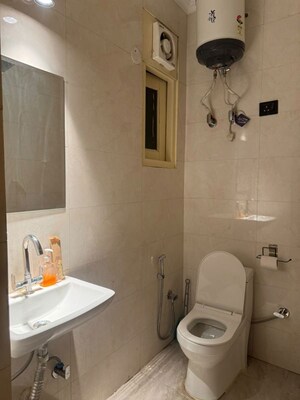 Bathroom in 1 BHK Independent House at Saket – for Rent