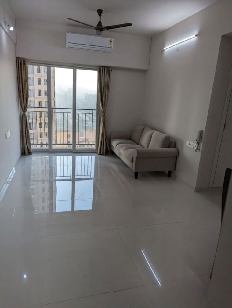 Room, rustomjee-azziano-wing-i 2 Bedroom 647 Sq.Ft. Apartment In Thane West Thane 10744389