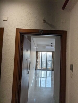 Room in 2 BHK Apartment at Rustomjee Azziano Wing I, Thane West – for Rent