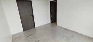 Room in 4 BHK Apartment at Raheja Park West, Santacruz West – for Sale