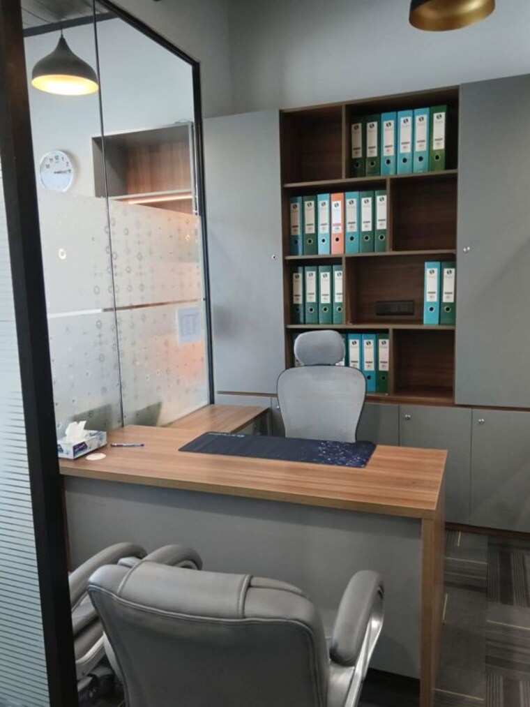 Team Area, sector 16 Commercial Office Space 700 Sq.Ft. In Sector 16 Noida 10744402