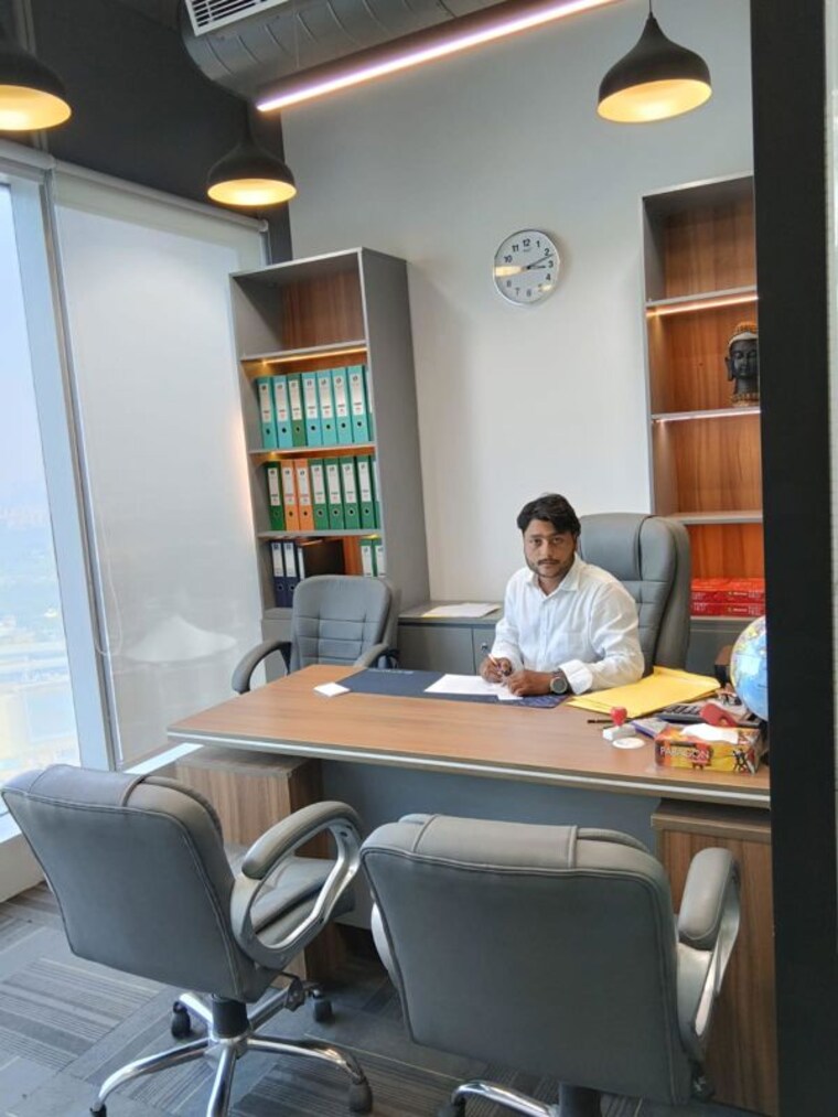 Team Area, sector 16 Commercial Office Space 700 Sq.Ft. In Sector 16 Noida 10744402