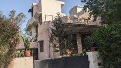 5 BHK +Villa For Sale in Sector 17