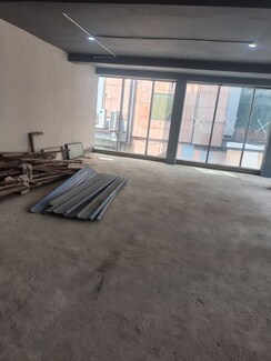 Showroom For Rent in South Extension II