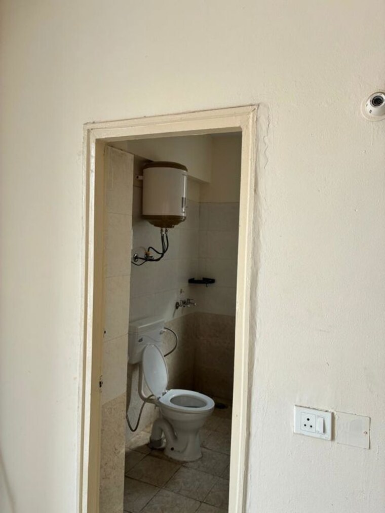 Bathroom, avl-36-gurgaon 1 Bedroom 406 Sq.Ft. Apartment In Sector 36 Gurgaon 10744484