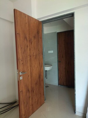 Furnished Amenities in 2 BHK Apartment at Avant Heritage, Jogeshwari East – for Rent