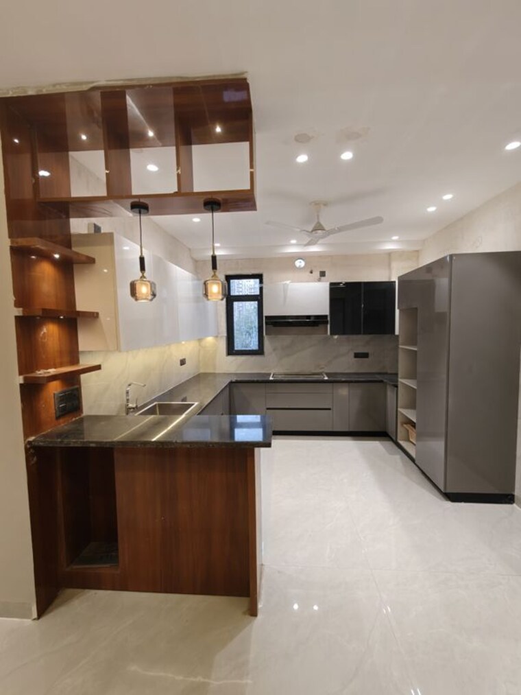 Kitchen, auram-floor 4 Bedroom 360 Sq.Yd. Builder Floor In South City 2 Gurgaon 10744506