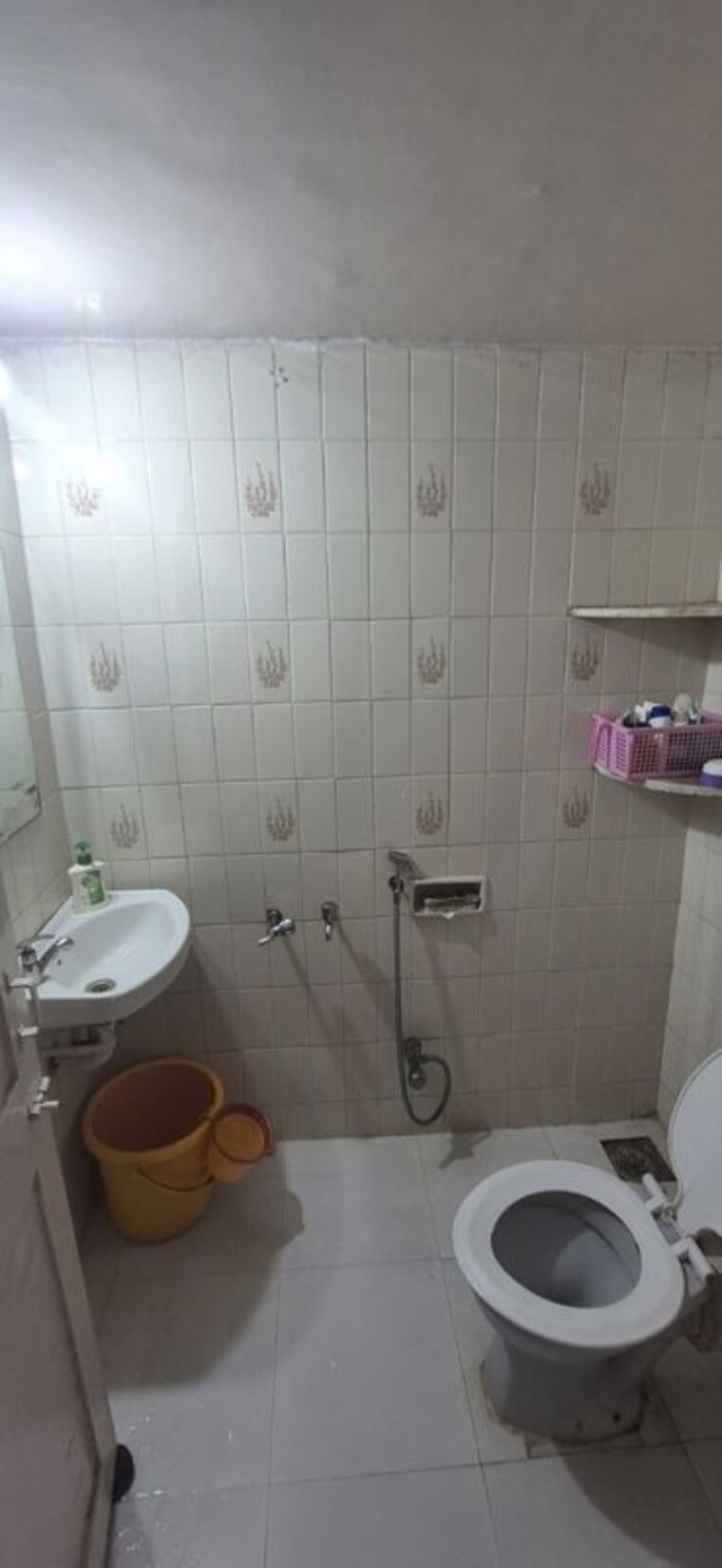 Bathroom, deccan-villa 2 Bedroom 1200 Sq.Ft. Apartment In Deccan Gymkhana Pune 10744518