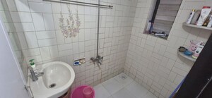 Bathroom in 2 BHK Apartment at Deccan Villa, Deccan Gymkhana – for Rent