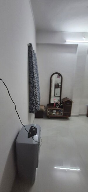 Furnished Amenities in 2 BHK Apartment at Deccan Villa, Deccan Gymkhana – for Rent
