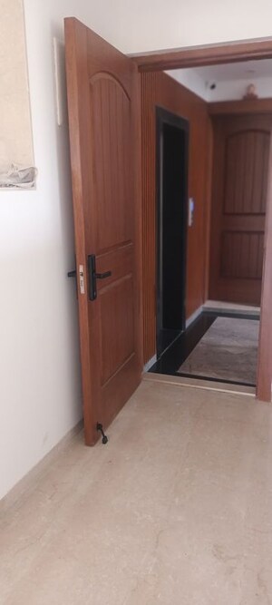 Room in 4 BHK Apartment at Bhosale Serenade, Bhosale Nagar – for Rent
