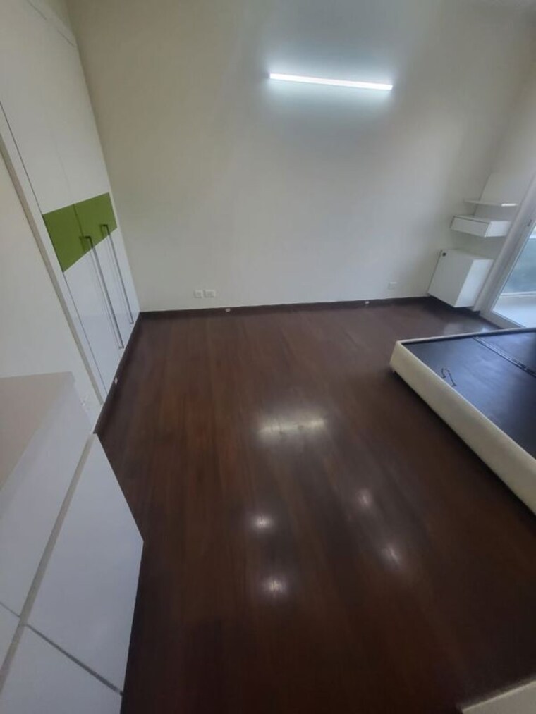 Room, sector 104 3.5 Bedroom 2450 Sq.Ft. Apartment In Sector 104 Gurgaon 10744520