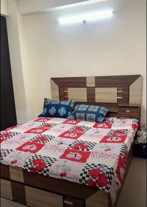 Bedroom in 3 BHK Apartment at Rohtas Pandit House, Hazratganj – for Rent