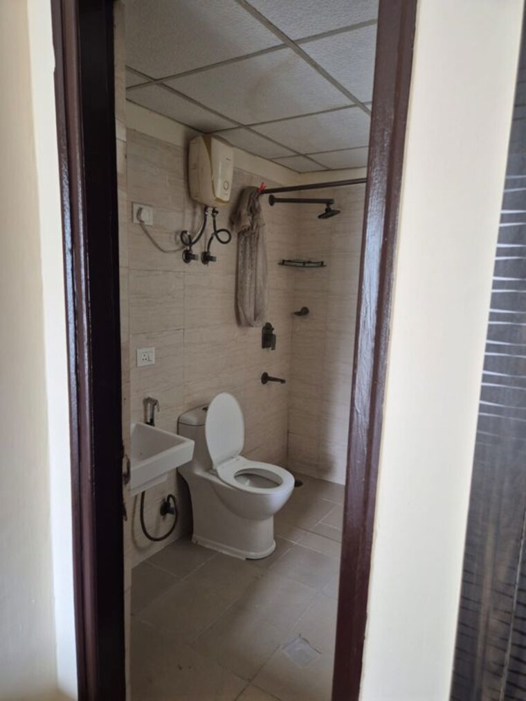 Bathroom, nimbus-the-hyde-park 2 Bedroom 1080 Sq.Ft. Apartment In Sector 78 Noida 10744535