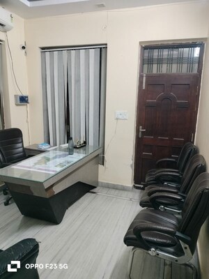  Office Space For Rent in Vijayant Khand