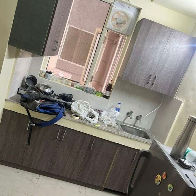 Kitchen, dlf-ultima-phase-ii 3 Bedroom 1880 Sq.Ft. Apartment In Sector 81 Gurgaon 10744543
