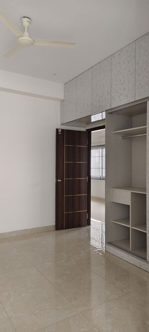 Room in 3 BHK Apartment at Halasuru – for Sale