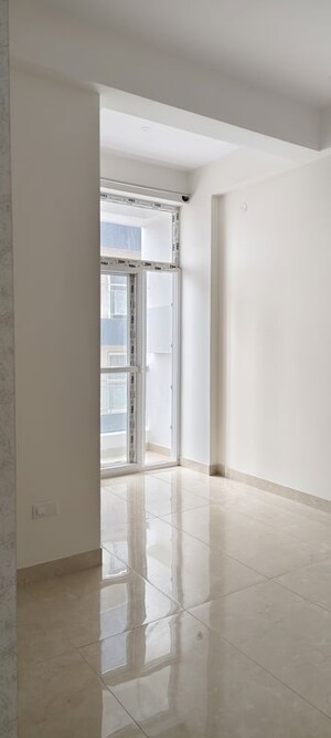 Room in 3 BHK Apartment at Halasuru – for Sale