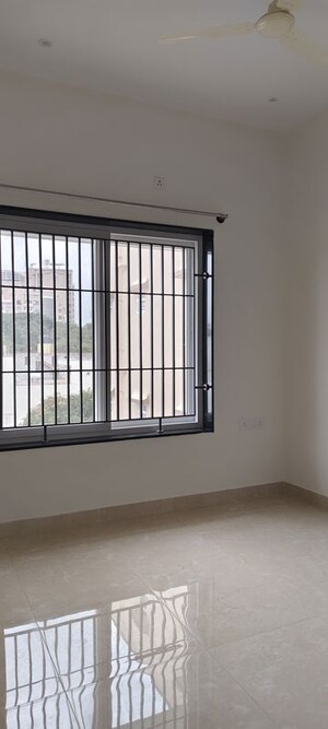 Room in 3 BHK Apartment at Halasuru – for Sale