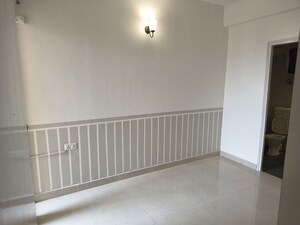 Room in 2 BHK Apartment at Signature Global The Roselia, Sector 95a – for Sale
