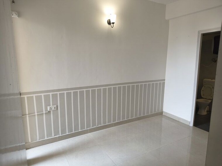 Room, signature-global-the-roselia 2 Bedroom 800 Sq.Ft. Apartment In Sector 95a Gurgaon 10743485