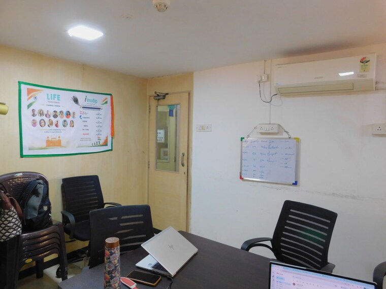 Team Area, kandivali east Commercial Office Space 1500 Sq.Ft. In Kandivali East Mumbai 10744616