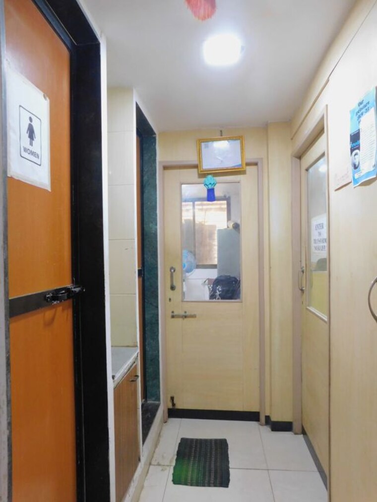 undefined, kandivali east Commercial Office Space 1500 Sq.Ft. In Kandivali East Mumbai 10744616