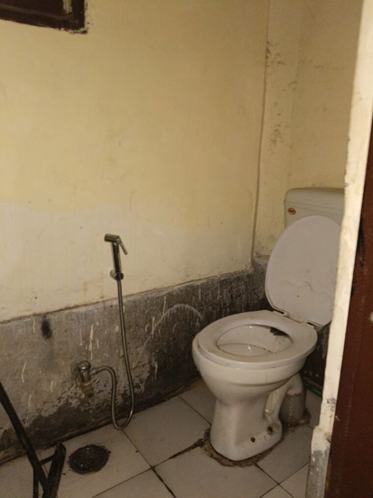 Bathroom, cascade-mona-city-homes 1 Bedroom 900 Sq.Ft. Builder Floor In KharaR Banur Road Chandigarh 10744627