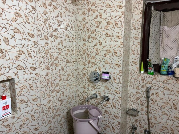 Bathroom, alaknanda 4 Bedroom 3200 Sq.Ft. Builder Floor In Alaknanda Delhi 10744736
