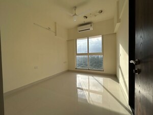 Room in 3 BHK Apartment at Sheth Avante, Kanjurmarg West – for Rent