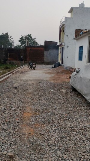 Parking in  Independent House at Gariya Gaon – for Sale