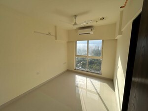 Room in 3 BHK Apartment at Sheth Avante, Kanjurmarg West – for Sale