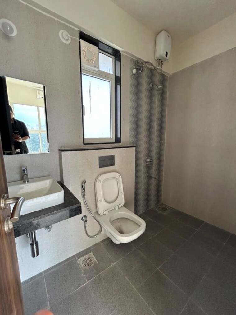 Bathroom, sheth-avante 3 Bedroom 900 Sq.Ft. Apartment In Kanjurmarg West Mumbai 10744777