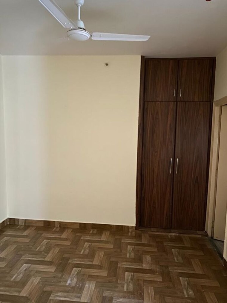 Room, gaur-city-2-14th-avenue 3 Bedroom 1175 Sq.Ft. Apartment In Sector 16c Greater Noida Greater Noida 10744808