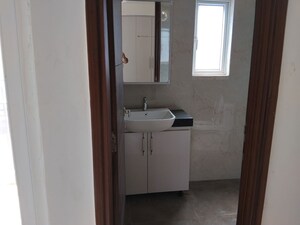 Room in 3.5 BHK Builder Floor at Smart World Gems, Sector 89 – for Sale
