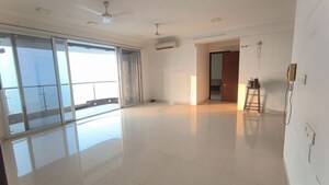 Room in 3 BHK Apartment at Vision Crest, Dadar West – for Rent