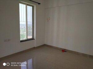 Room in 2 BHK Apartment at Mont Vert Vesta, Pirangut – for Sale