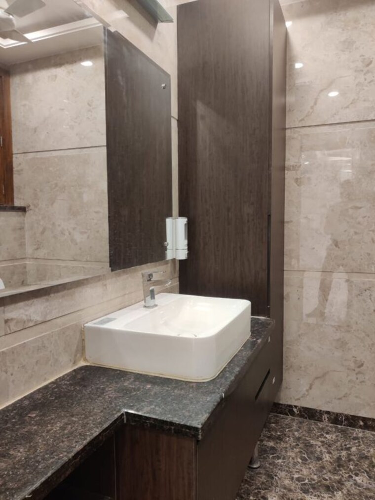 Bathroom, unitech-greenwood-city-apartment 3 Bedroom 2300 Sq.Ft. Builder Floor In Sector 45 Gurgaon 10744853