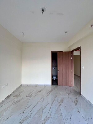 Room in 3 BHK Apartment at Raymond The Invictus By GS, Pokhran Road No One – for Rent