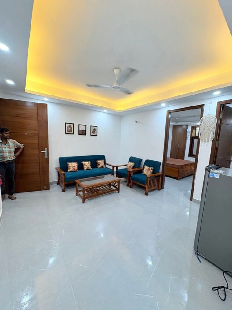 Room, freedom fighters enclave 1 Bedroom 500 Sq.Ft. Independent House In Freedom Fighters Enclave Delhi 10744862